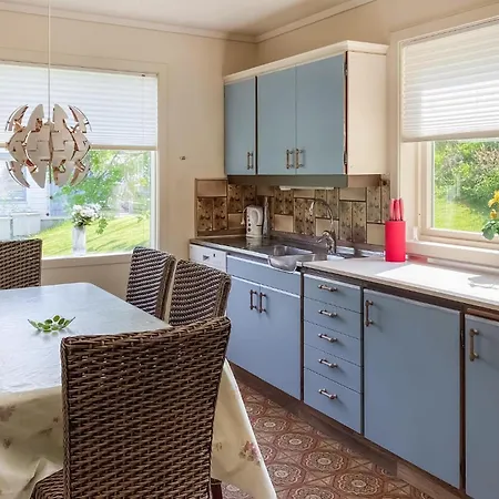 Cozy In With Wifi بيت للعطل