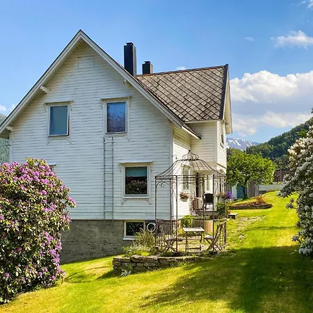 Cozy In With Wifi Austefjorden