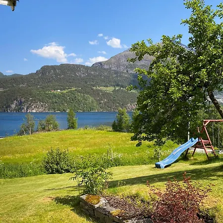 Cozy In With Wifi بيت للعطل Austefjorden